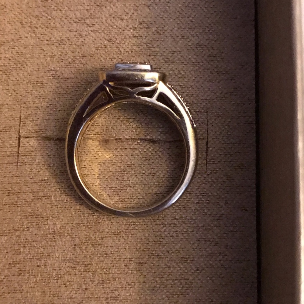 Canary yellow and white diamond ring - Picture 3 of 7